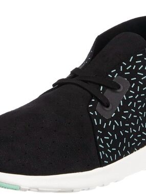 Native Black Sneakers – Women’s Size 6